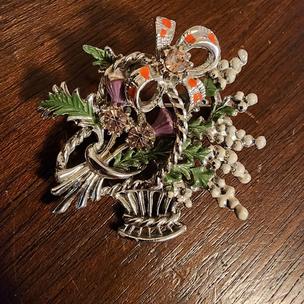 Vintage Scottish Celtic Silver enamel lucky heather thistle bouquet basket bow